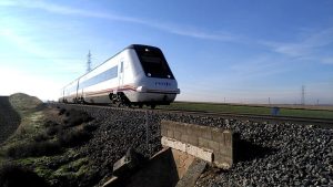 Descubre la mejor ruta y la distancia más corta entre Madrid y Cáceres